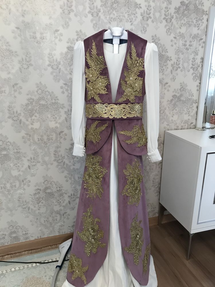 свадебное платье атлас