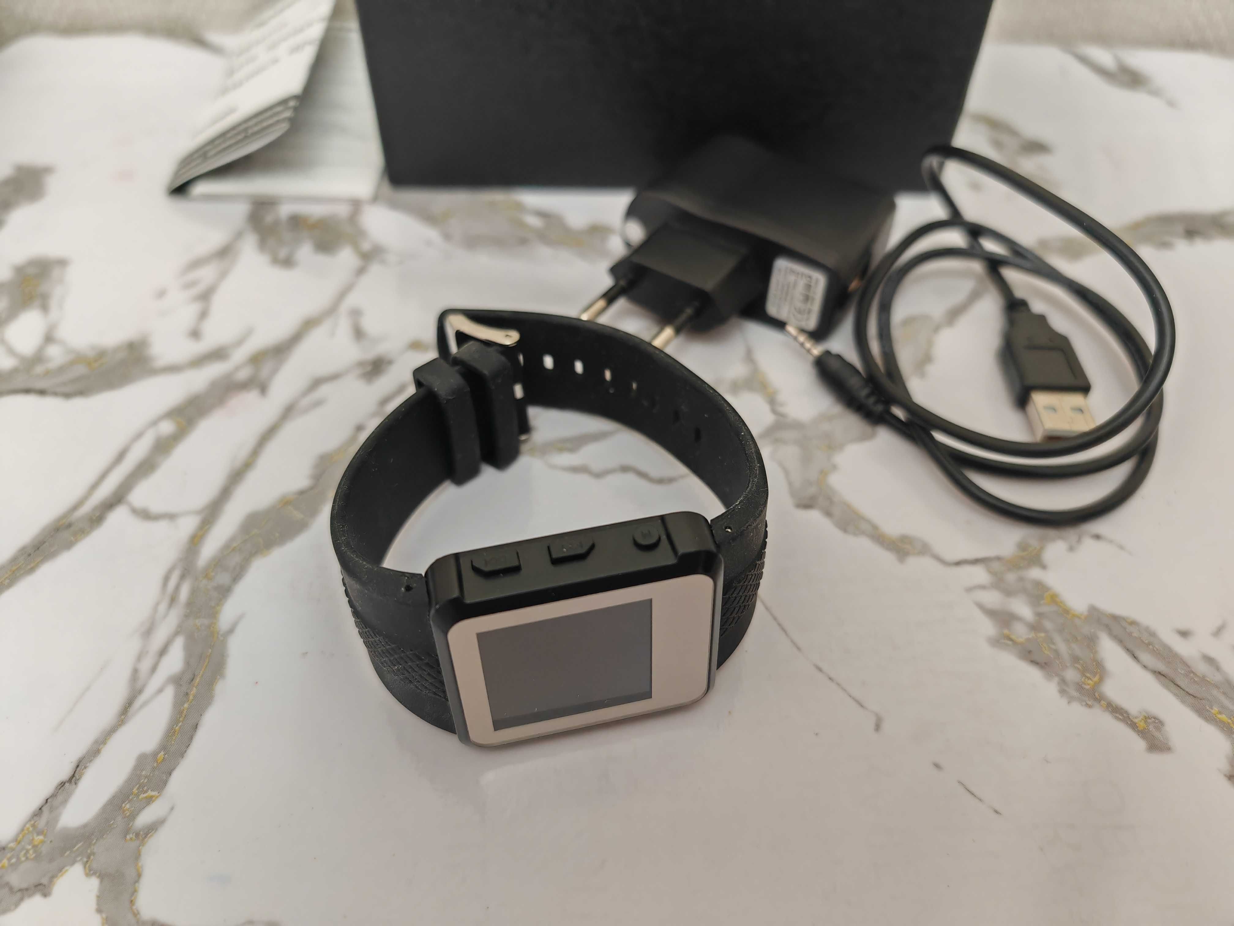 Наручные часы шпаргалка Escowatch (Надо заменить батарею)