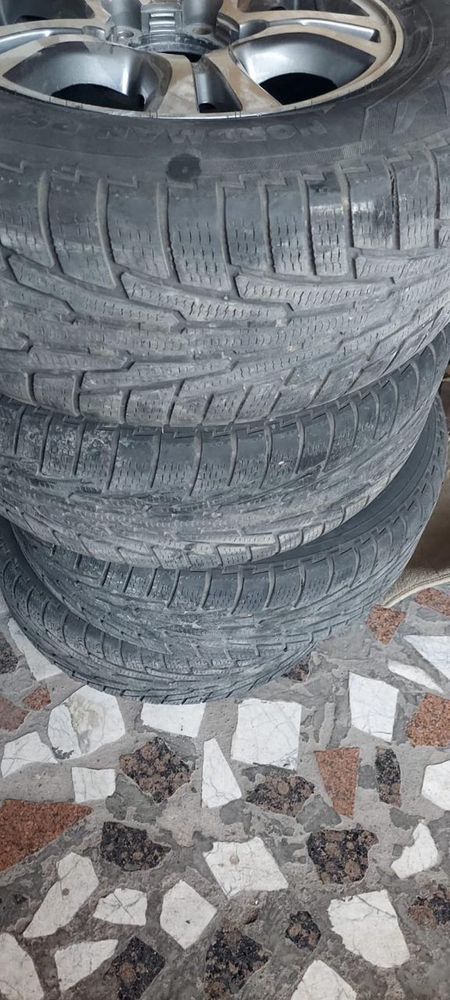 Диски с резиной от LEXUS LX470