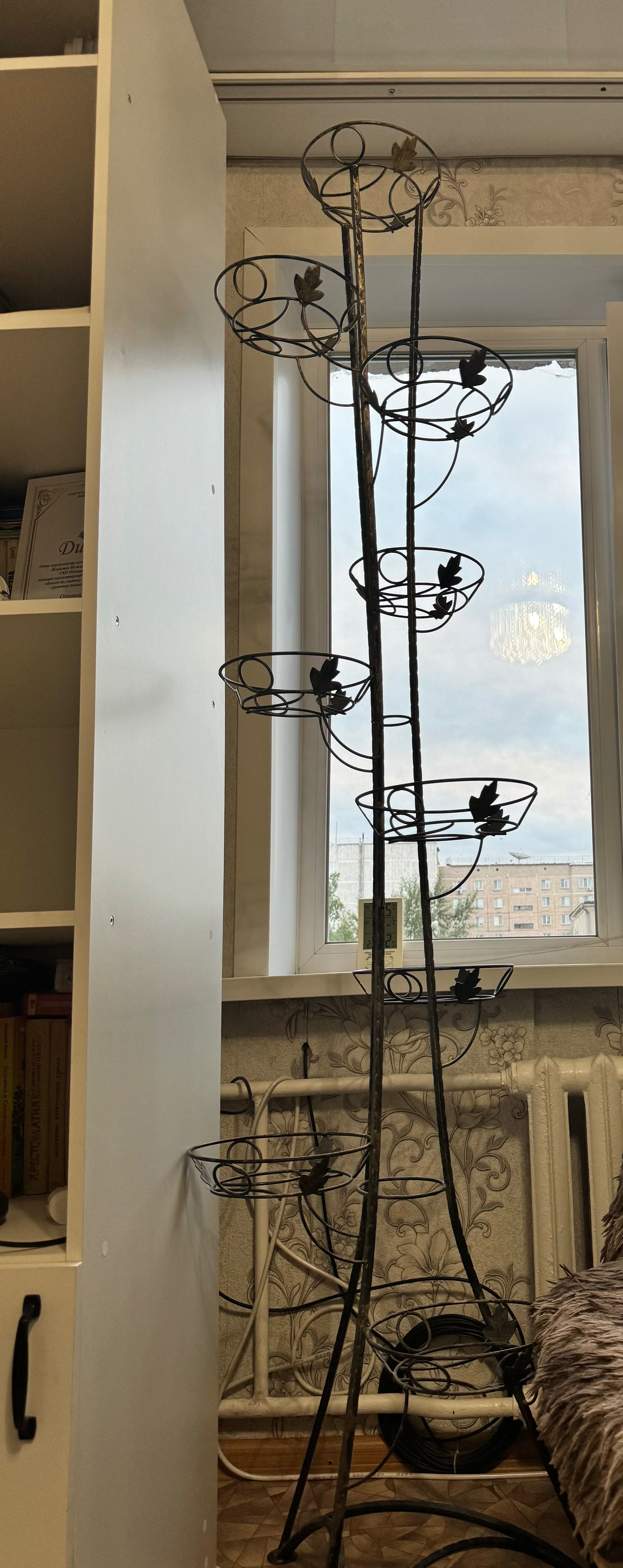 Стойка под цветы