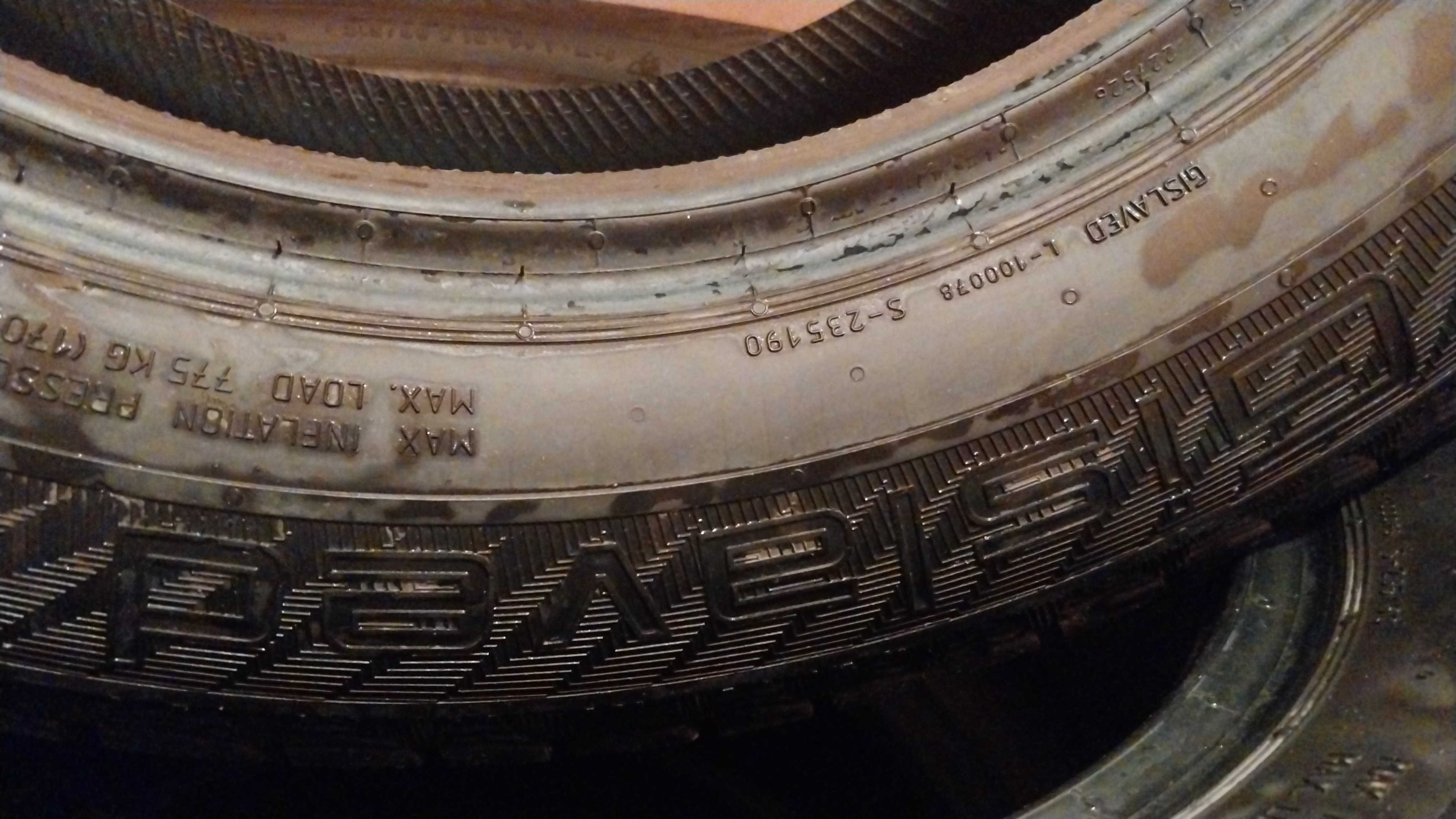 Зимний автошины 215/60/16