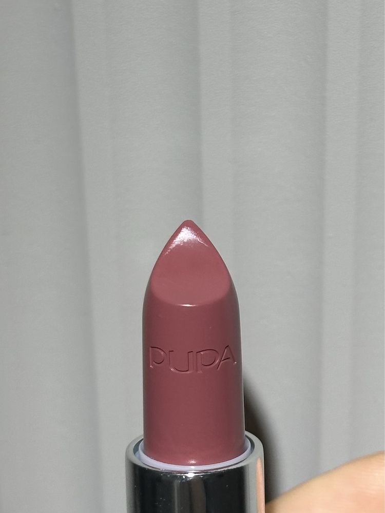Продам помаду PUPA 200