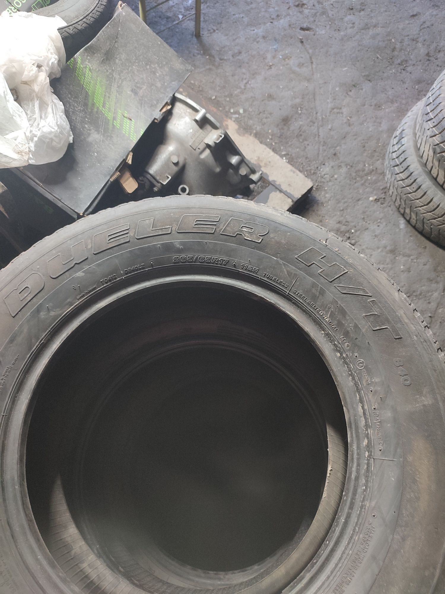 Шина безкамерка размер 265/65 R17