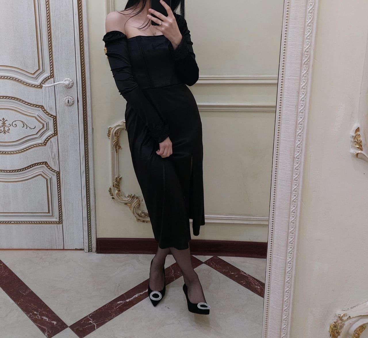 Продам шикарное платье 16000