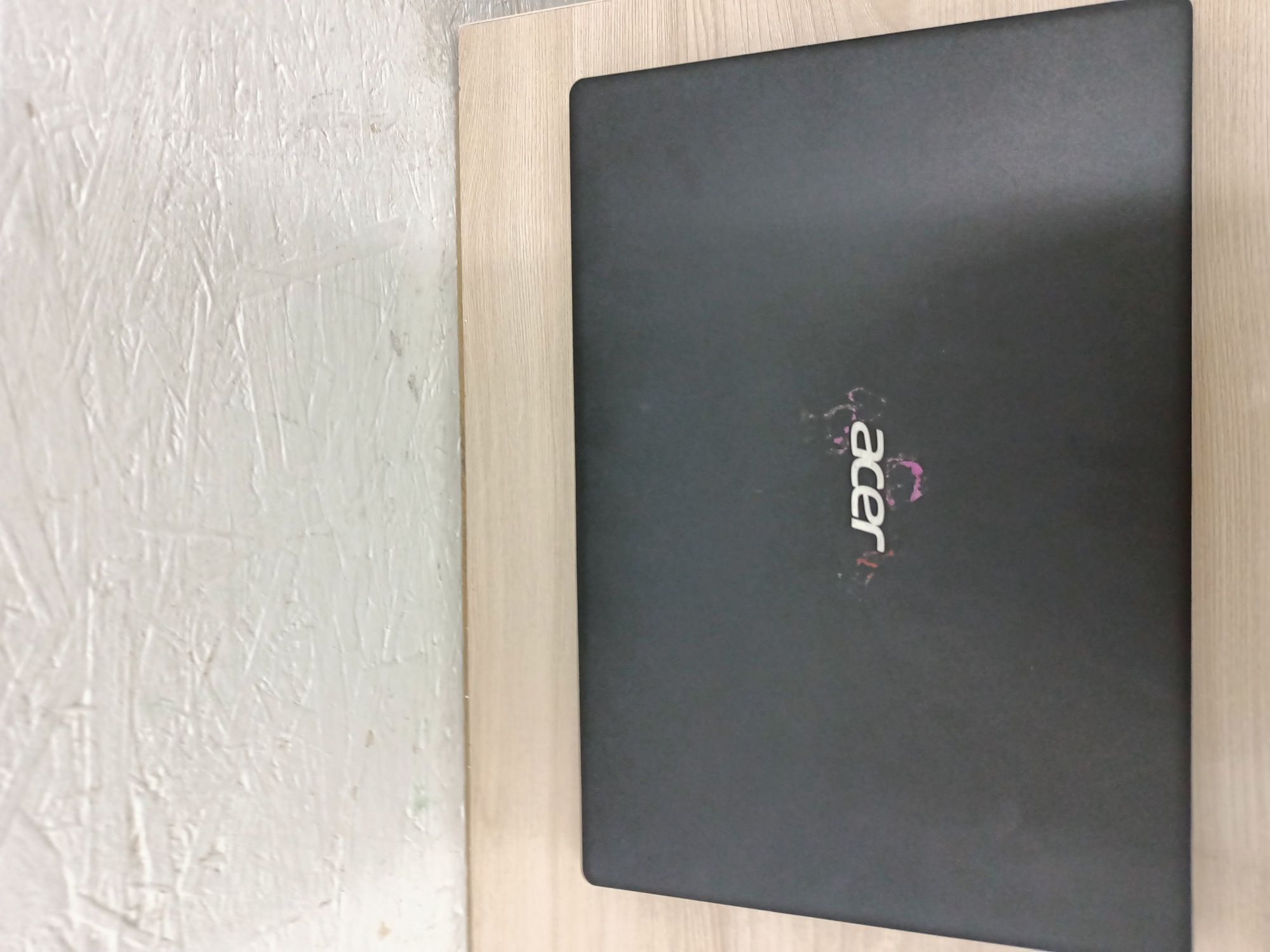 Ноутбук acer продам