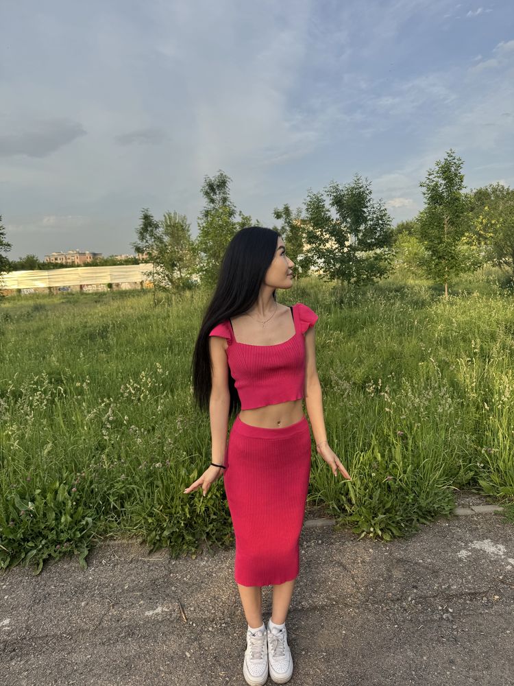 Распродаю любимые наряды