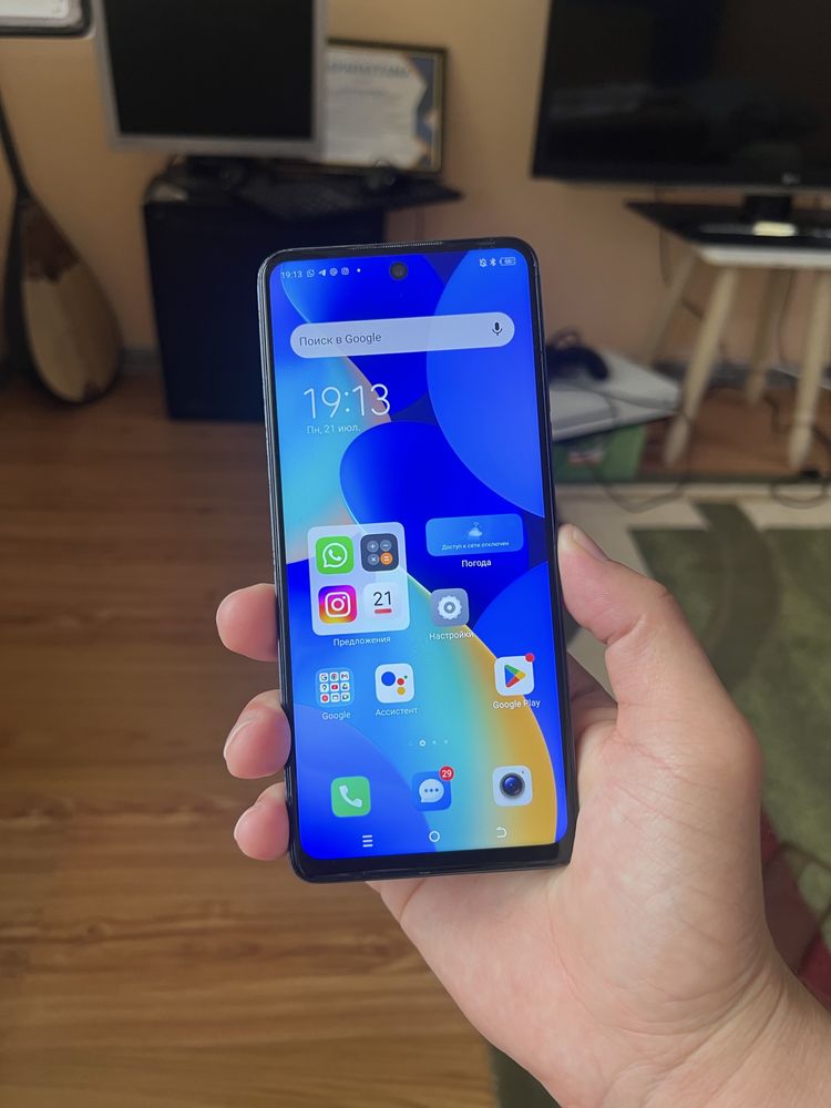 Tehno spark 10 pro 128гб озу8 гб 8 ядерный катпайт шустрый телефон