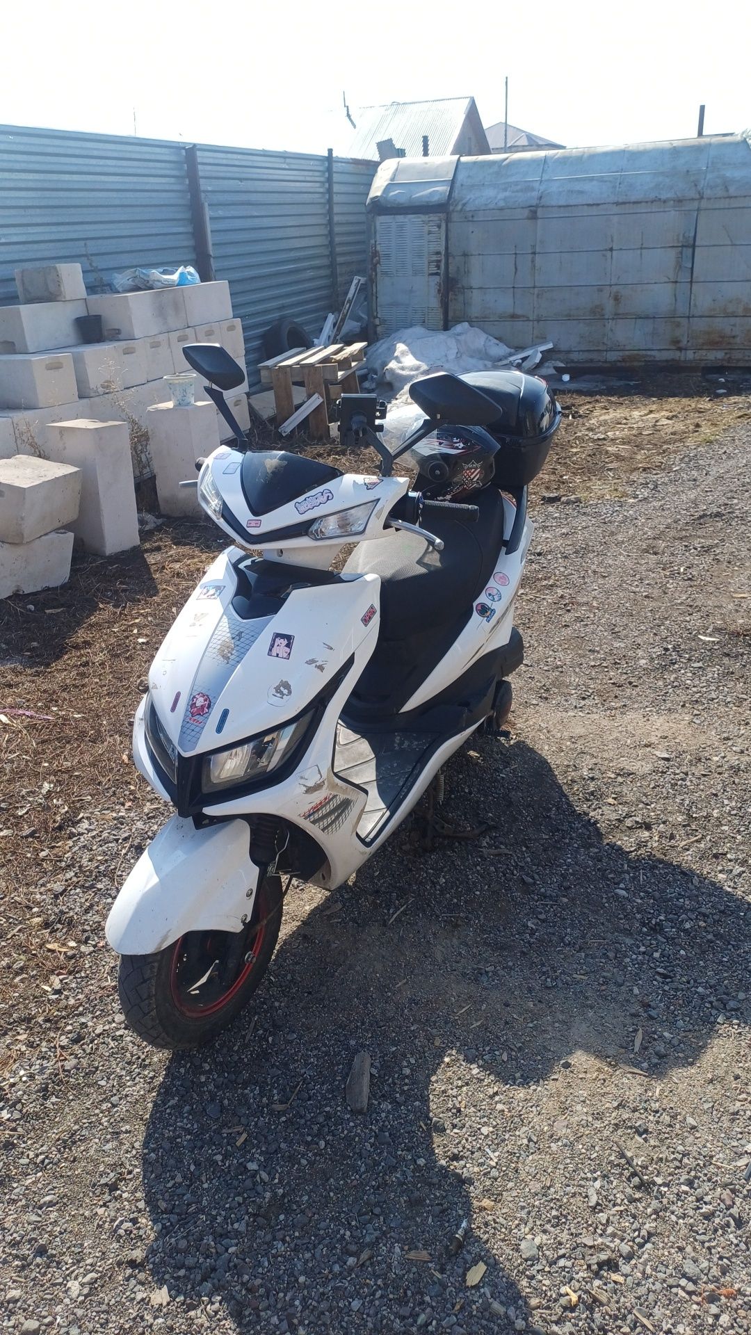 Продам скутер м8