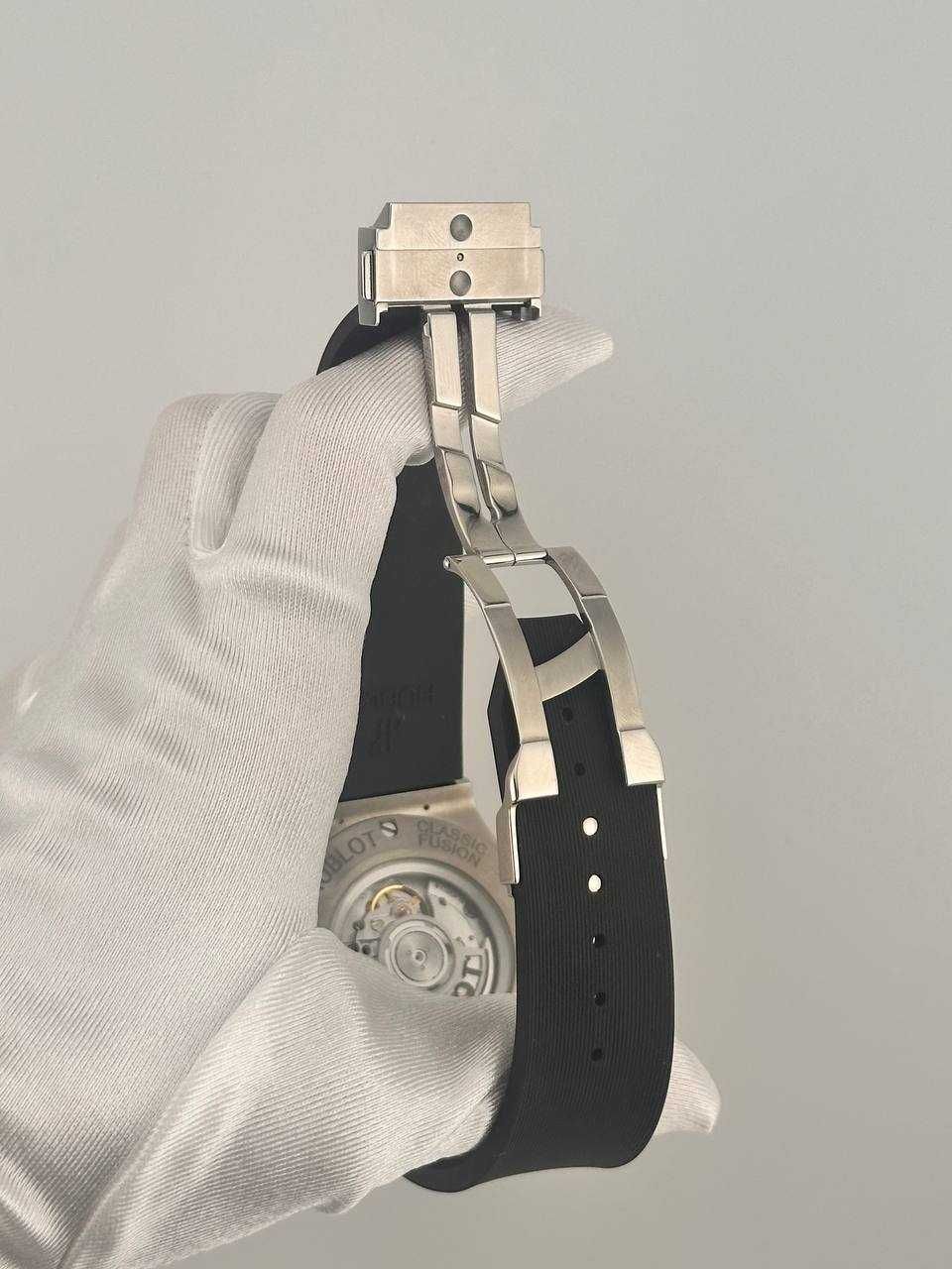 Часы Hublot Classic Fusion