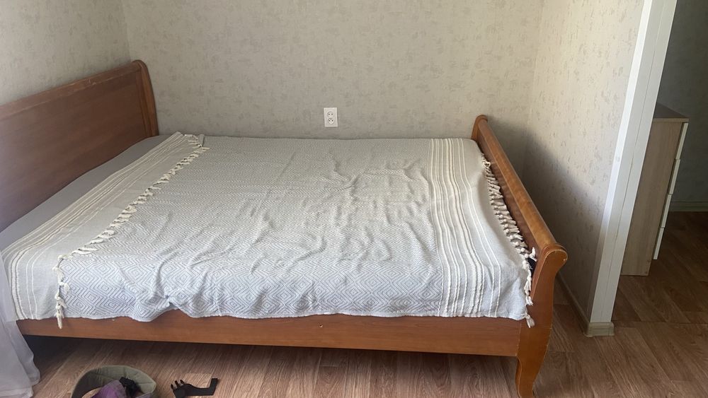 СРОЧНО Продам кровать б/у