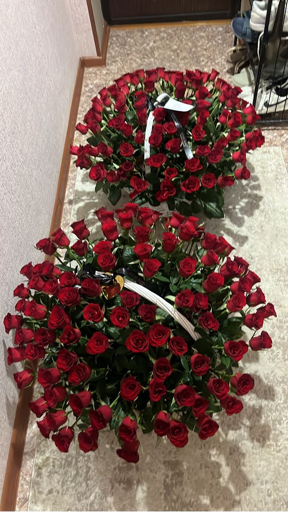 Продаю 202шт роз