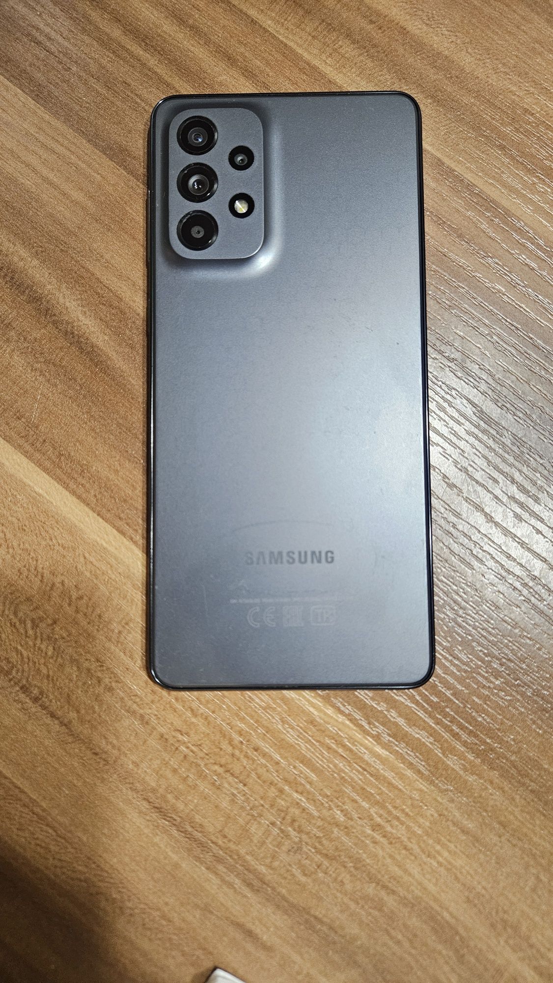 Продам Samsung a 73