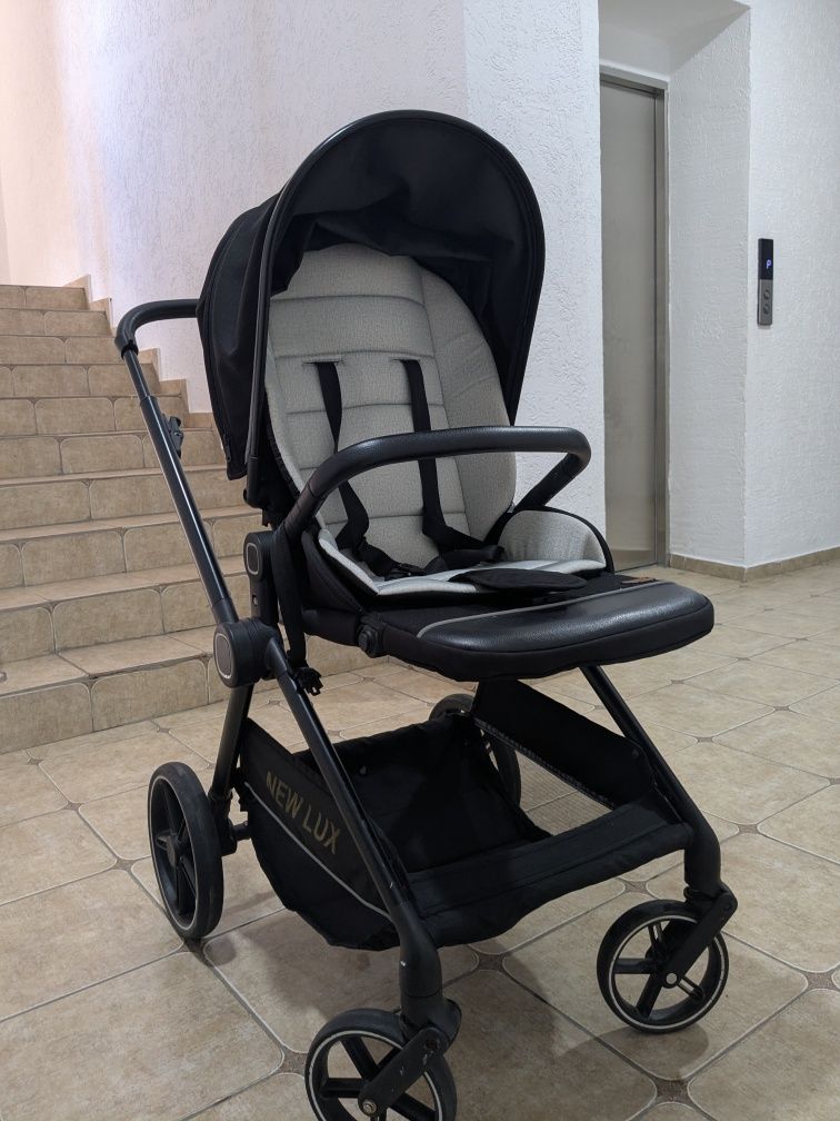 Продам детскую коляску