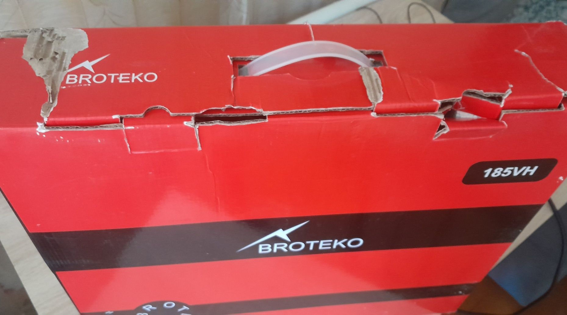 Монитор BROTEKO 185VH