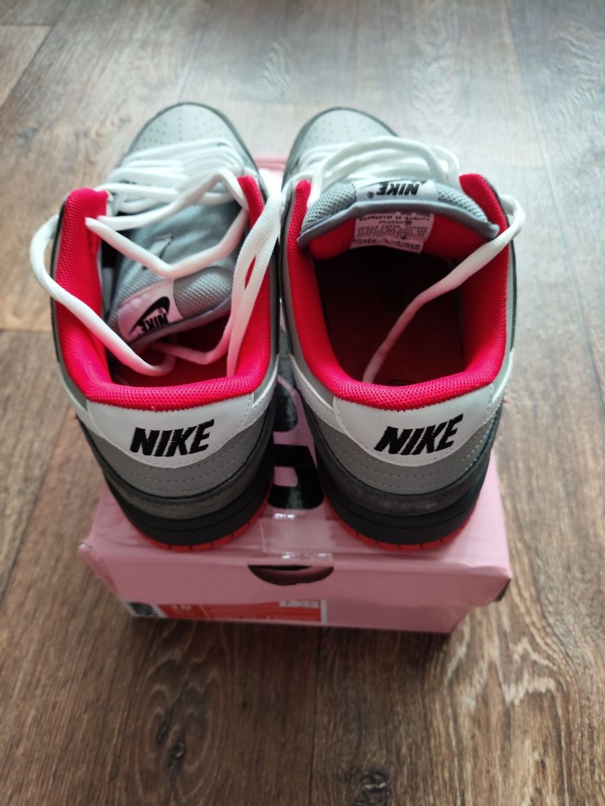 Кроссовки новые Nike