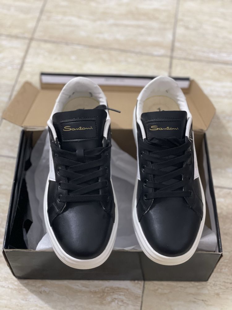 Кроссовки Santoni