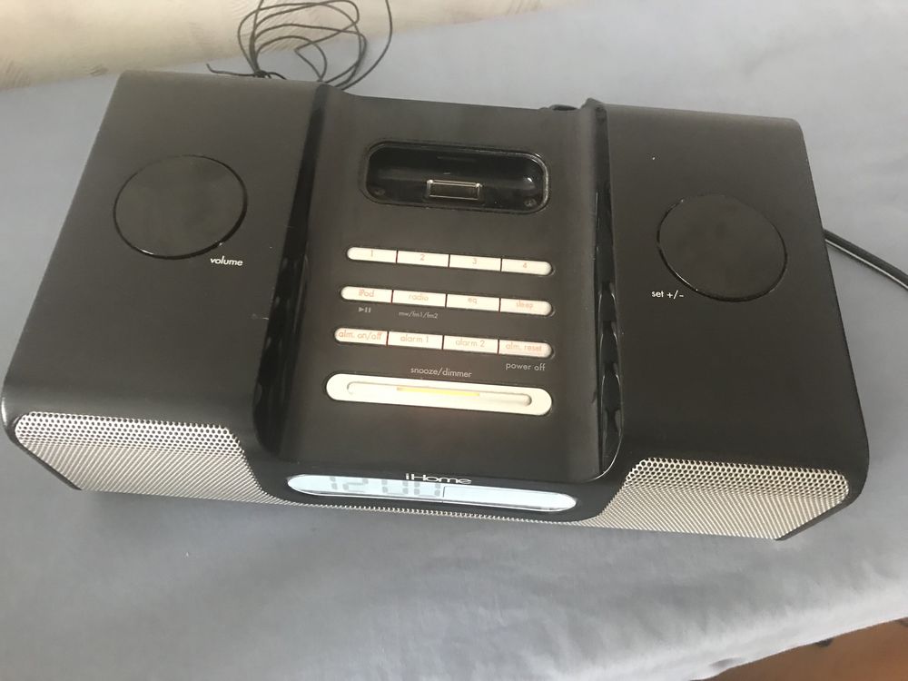 Колонка iHome ih8