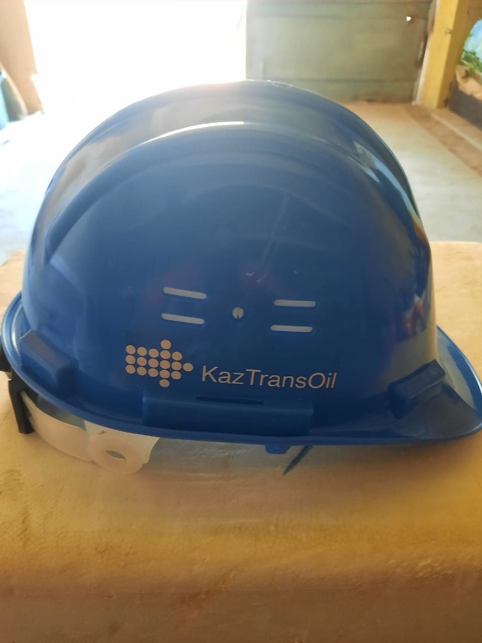 Продается новые каски, каждый по 2500