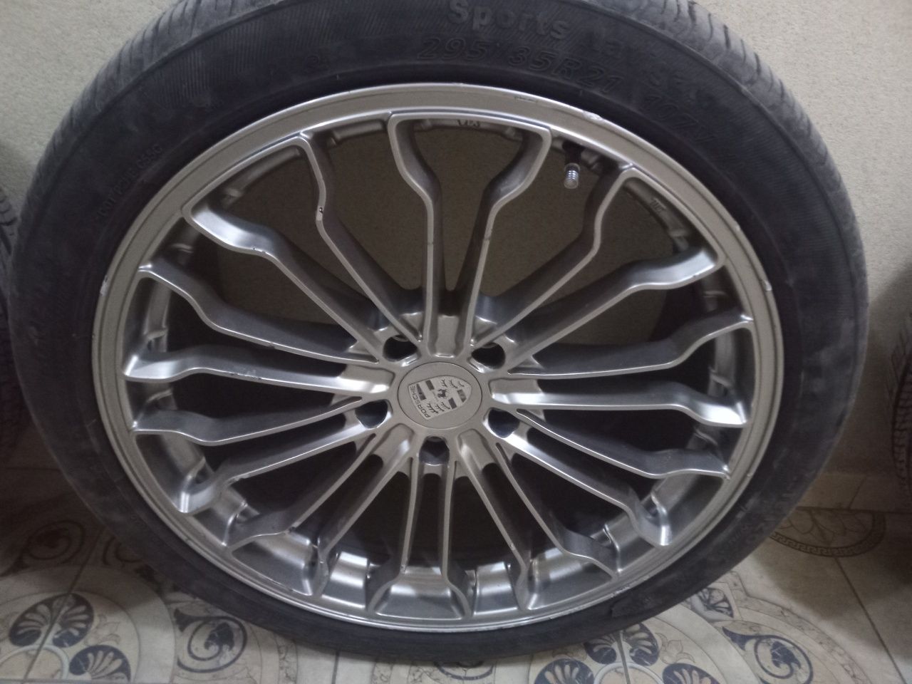 Б/у комплект дисков с шинами на Porsche Cayenne (Порше Кайен)