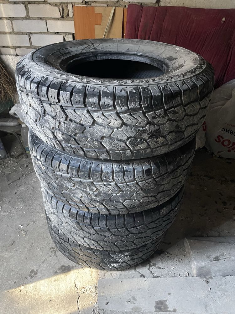 Продам шины r15