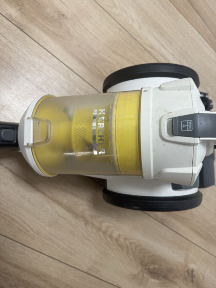 Продаю пылесос karcher!