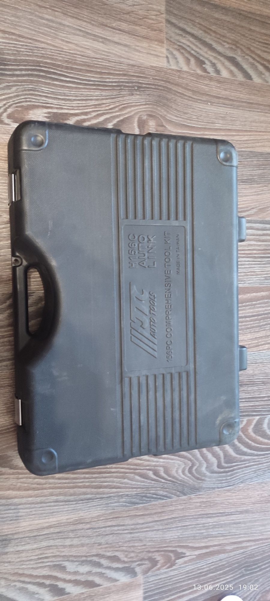 Продам новый набор инструментов JTC H156 B72