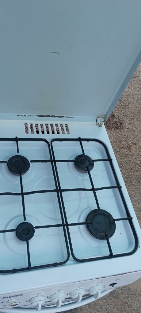 Продам газ плиту норд