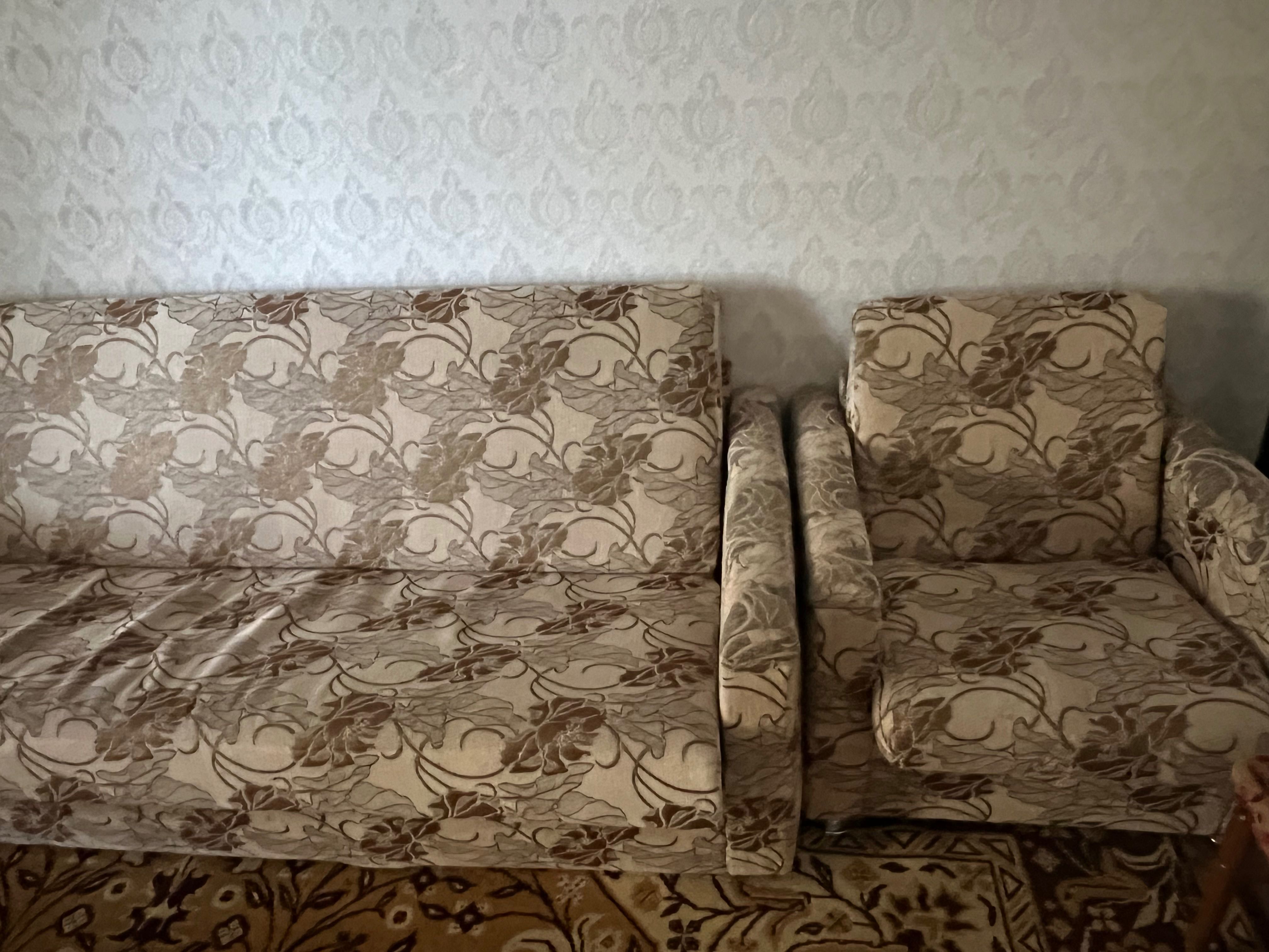 Диван с креслами