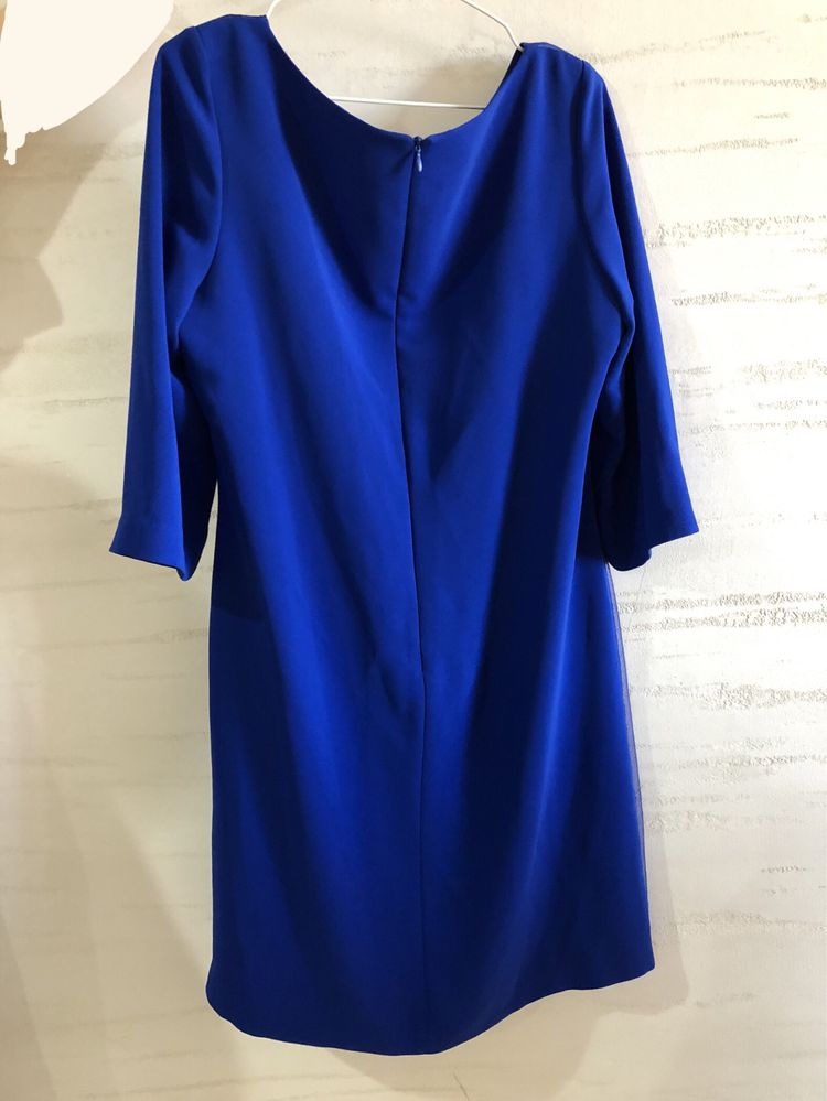 Продам новые платья и кажекей