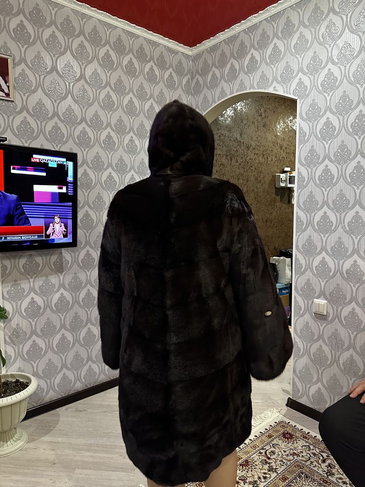 Продам норковую шубу в отличном состоянии!!!