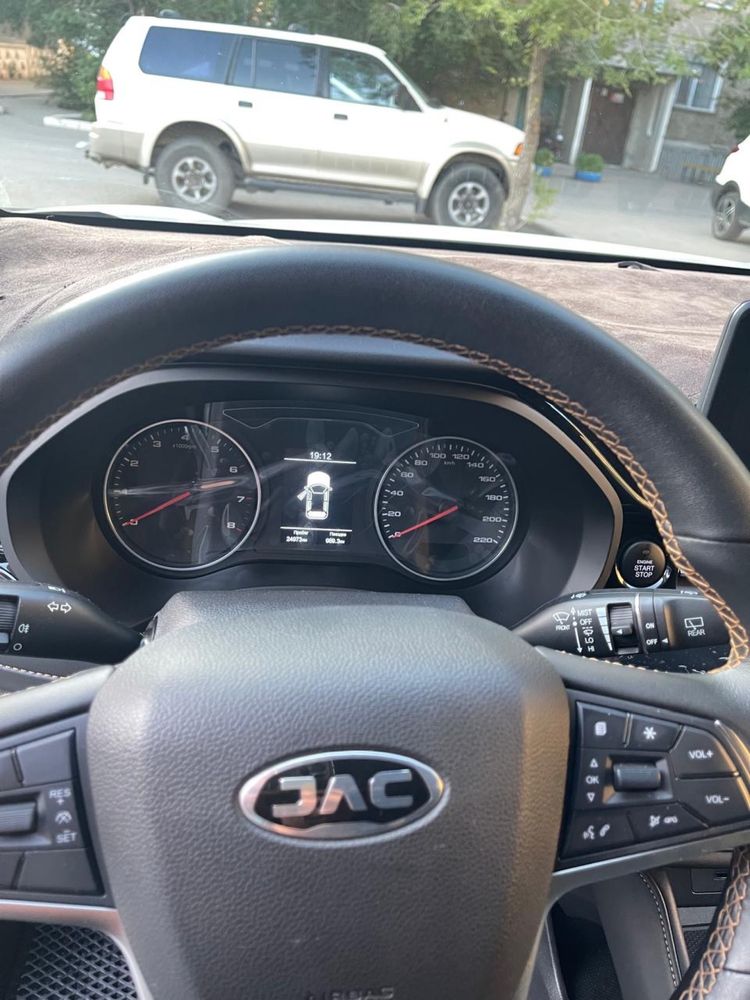 JAC JS 4 в идиальном состояний.