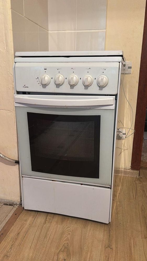 продается стиралка плита холодильник диван