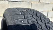 Продам зимние шины Pirelli Formula Ice 225/55-R18