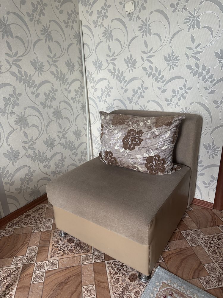 Продается три дивана