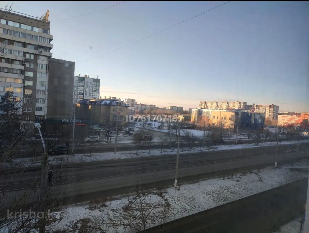 Сдам однокомнатную квартиру возле форте банка, на длительный  срок