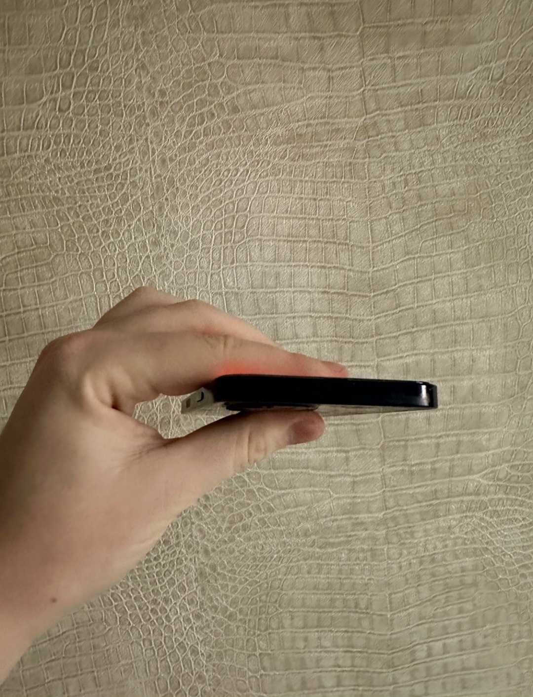 iPhone 12 64 gb 12 мес гарантия