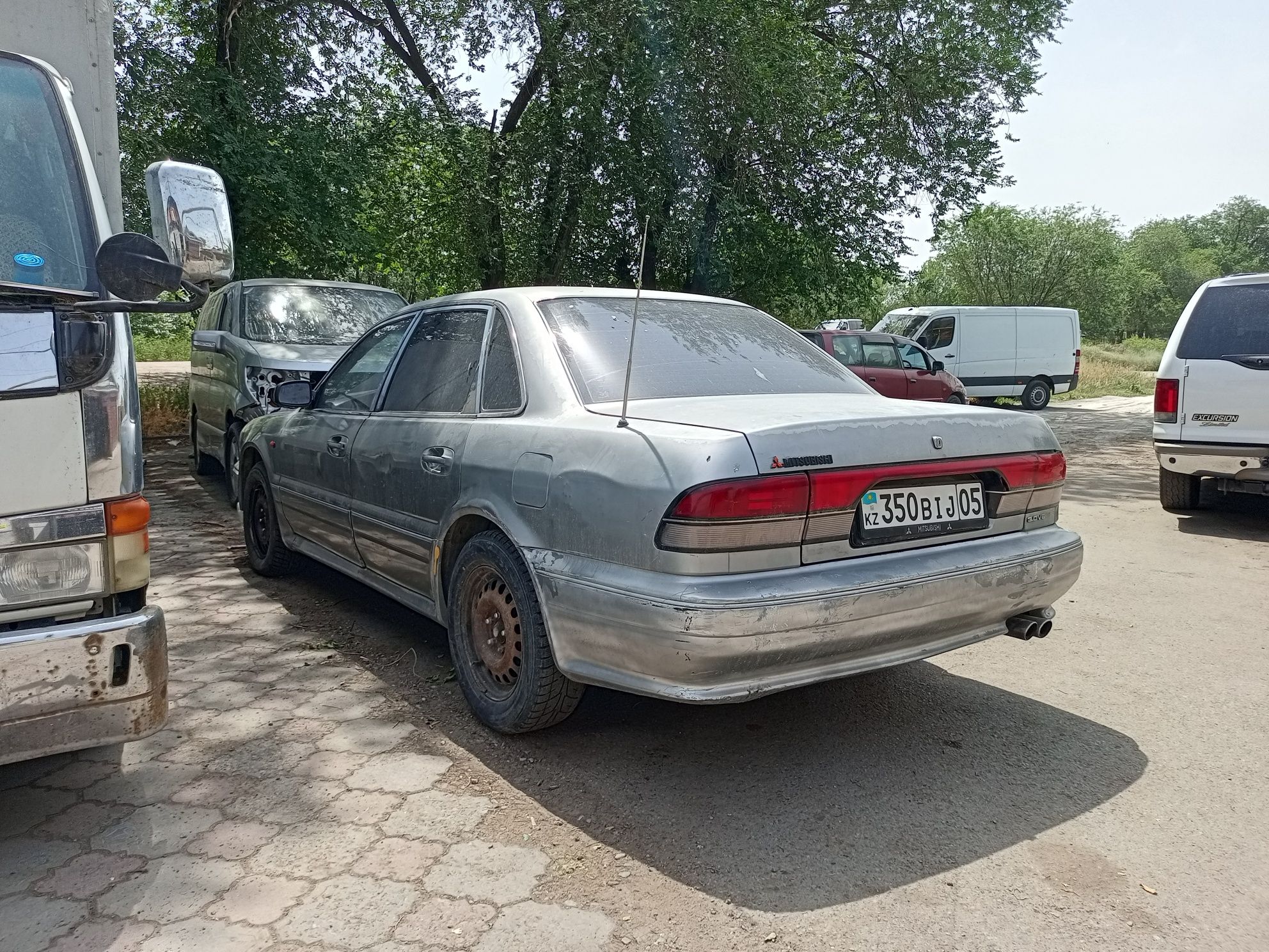 Продам  авто митсубиси