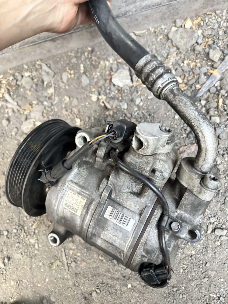 Кондер компресор кондиционера FSI CHV 2.8 ауди А6 А7 А8 TFSI TDI 3.0