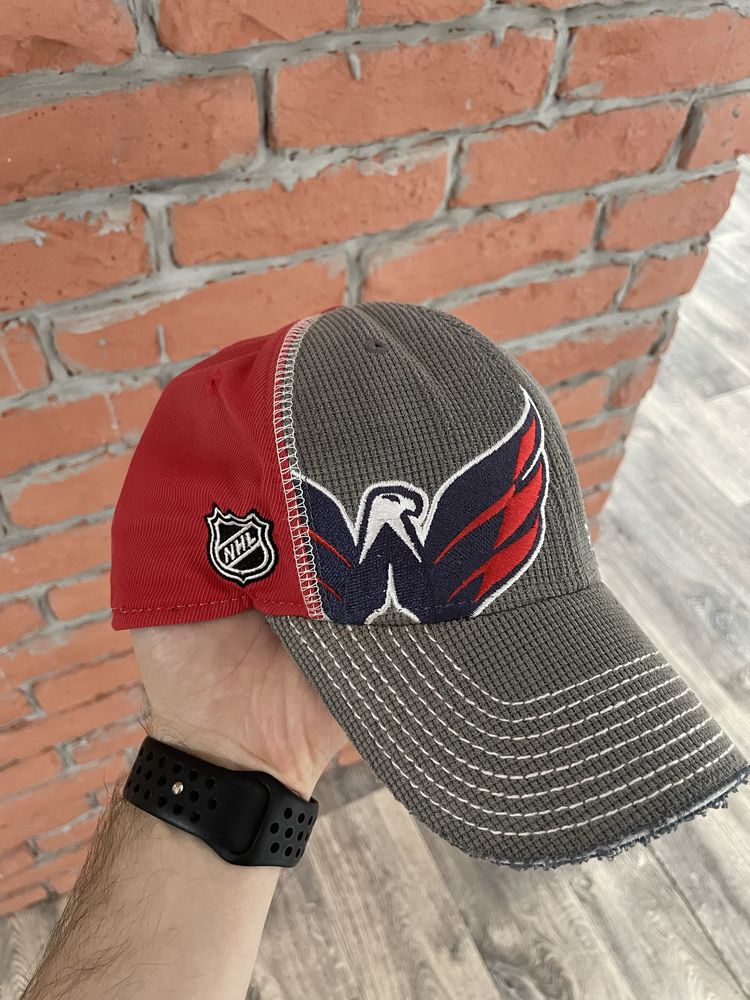 Бейсболки NHL, Чемпионская Tampa Bay, и Washington