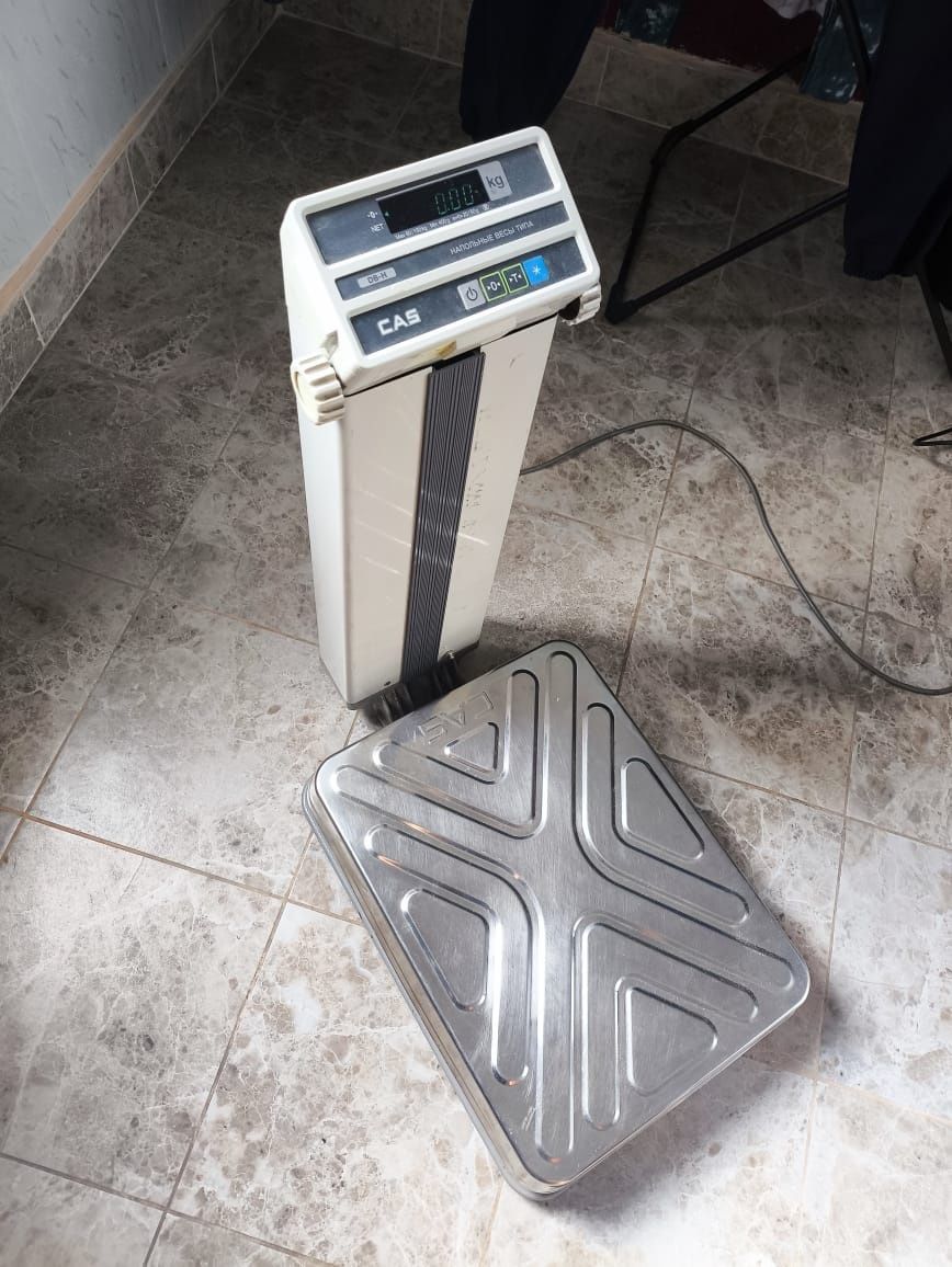 Продам напольные весы cas db-150h
