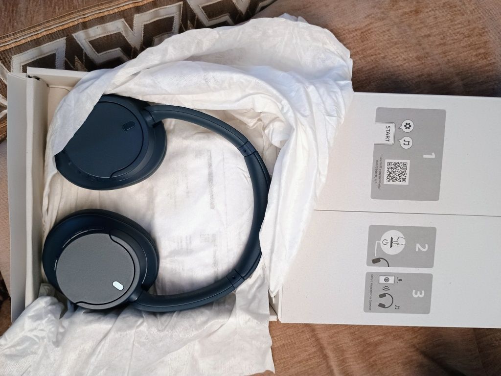 Продам наушники sony