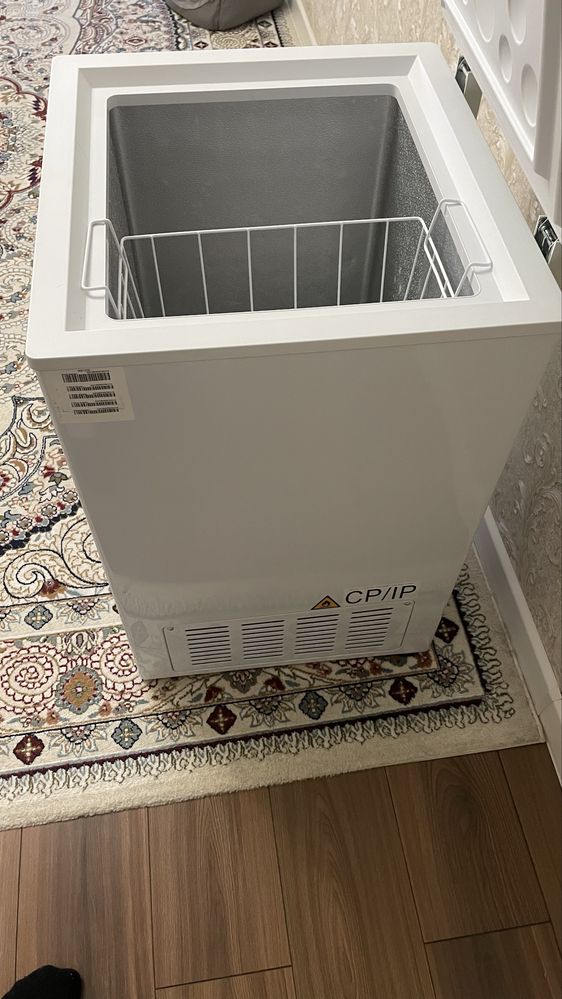 Продам морозильник Haier 100л