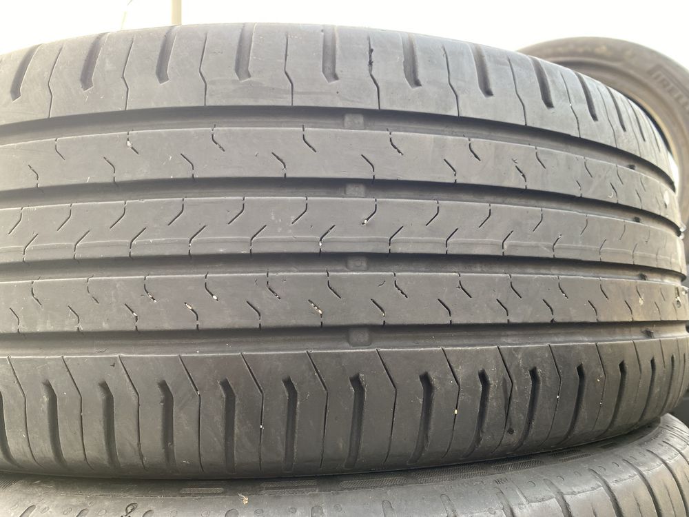 Комплект летние шины 215/55/18 215/55R18 Continental.