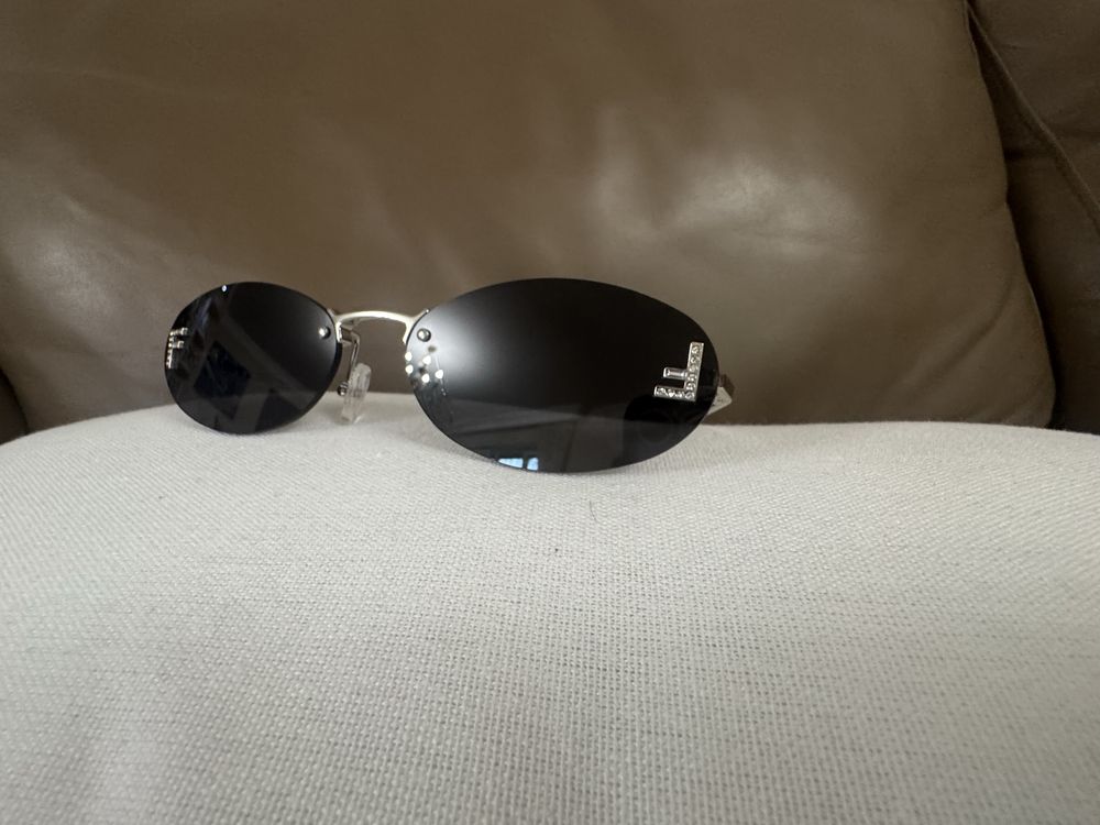 Продам очки Fendi Италия