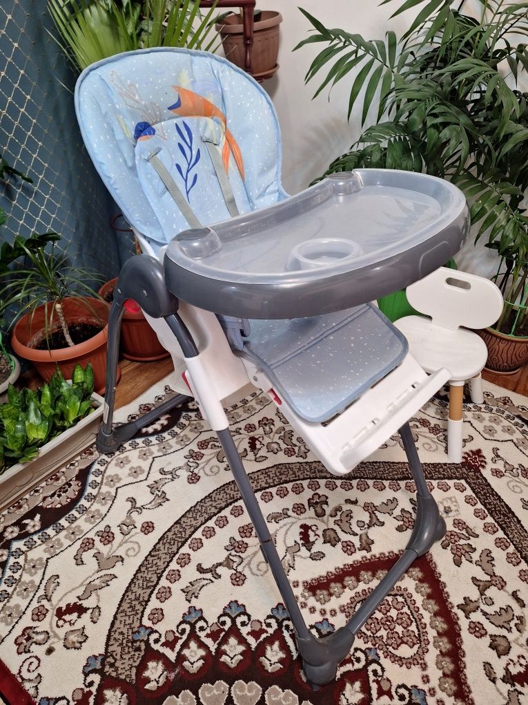 Продам стульчик для кормления.