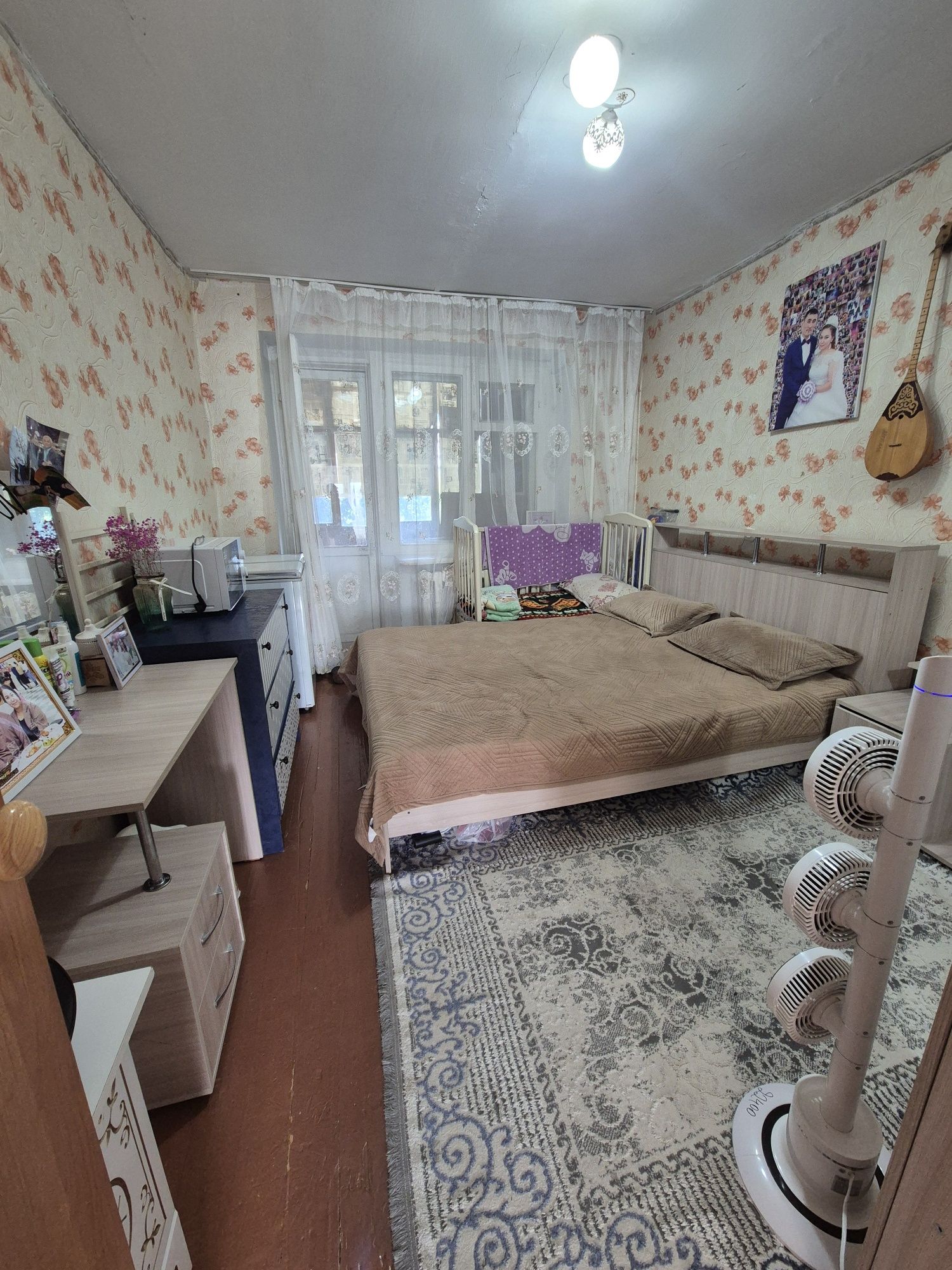 Екі бөлме үи сатылады