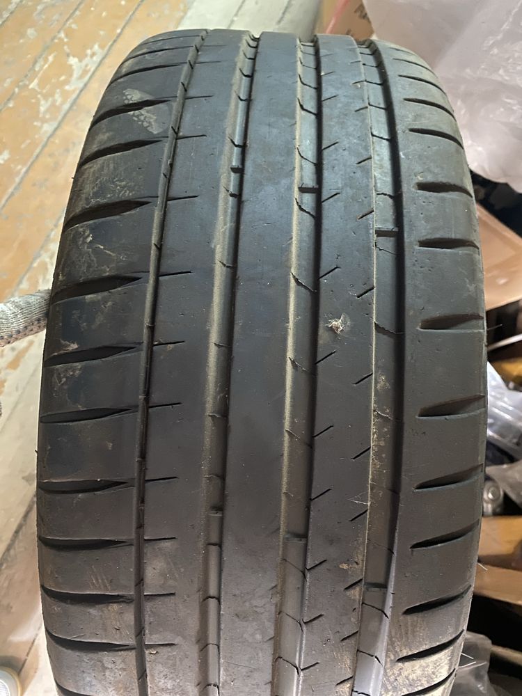 Шины 225/40/19 michelin