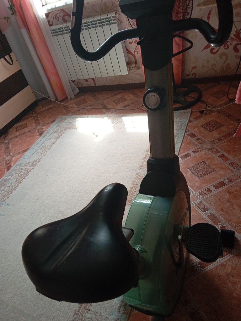 Продается велотренажёр