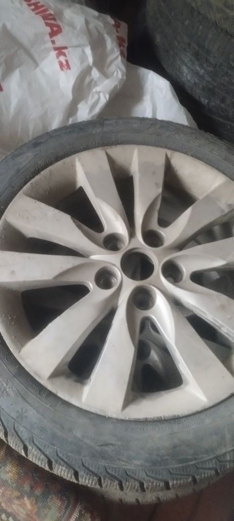 Продам диски с зимней ризиной. 17