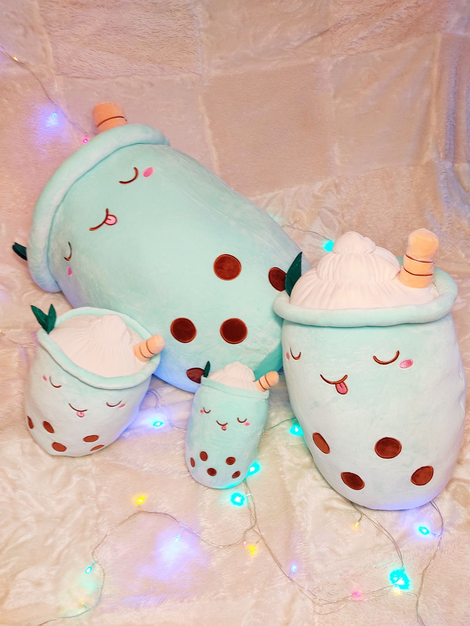 Мягкая игрушка в виде стакана самого модного напитка Babl tea.